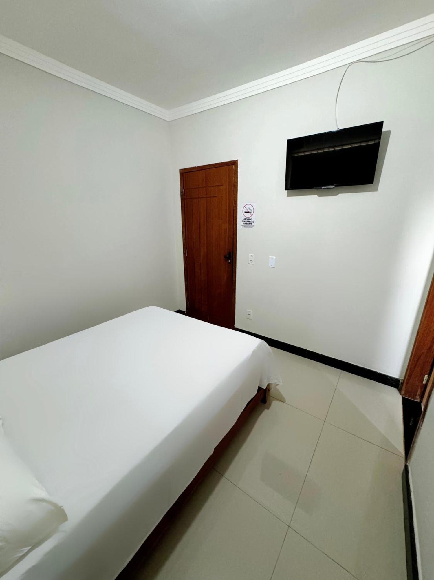 Pousada Brasao Governador Valadares Luaran gambar